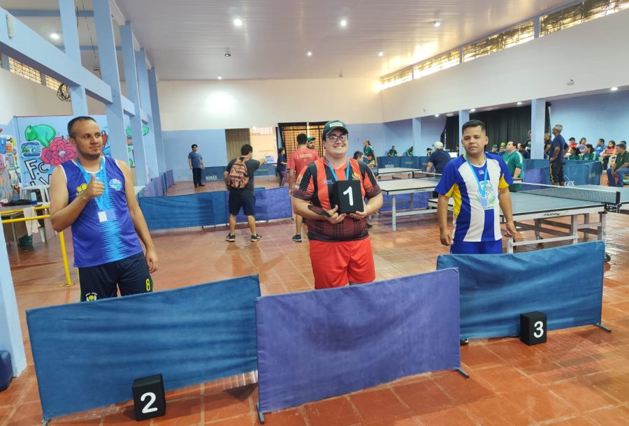 Alunos da APAE de Assis/SP se destacam no Regional de Atletismo 2025 com garra, talento e conquistas no pódio