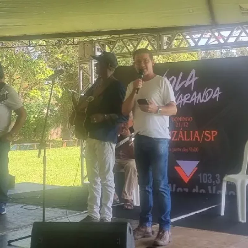 Viola na Varanda em Cruzália – Dez2025