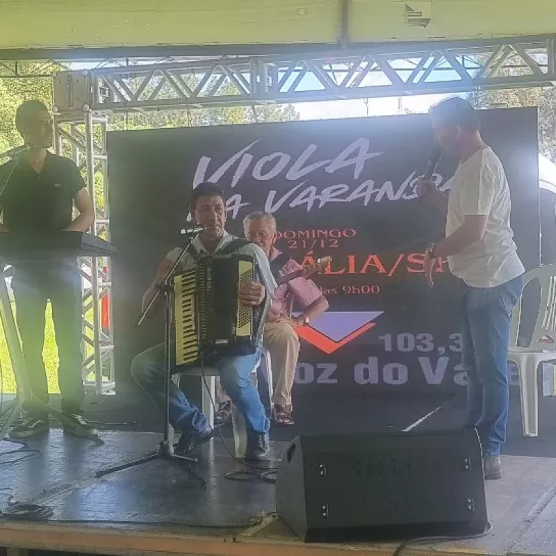 Viola na Varanda em Cruzália – Dez2025